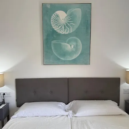 Placentines Apartament *
